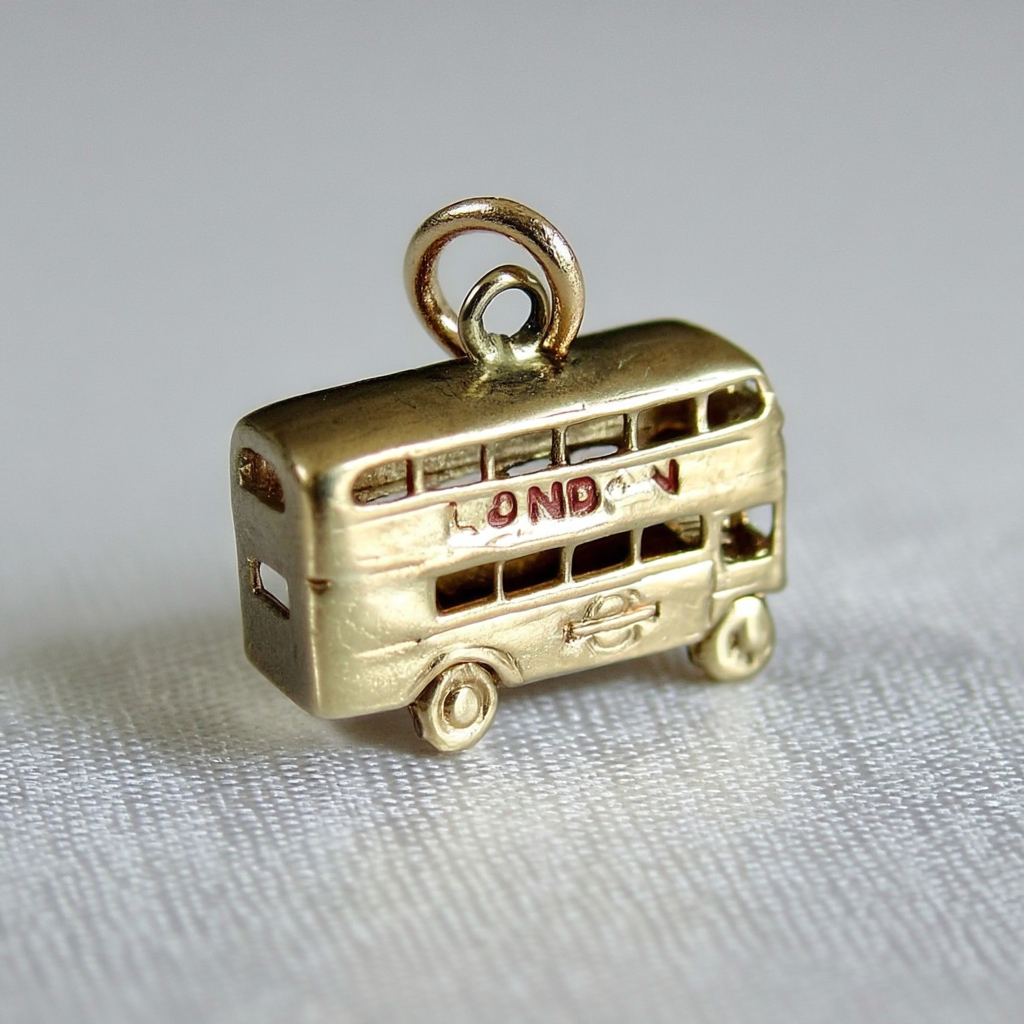 Vintage 9ct gold bracelet charms